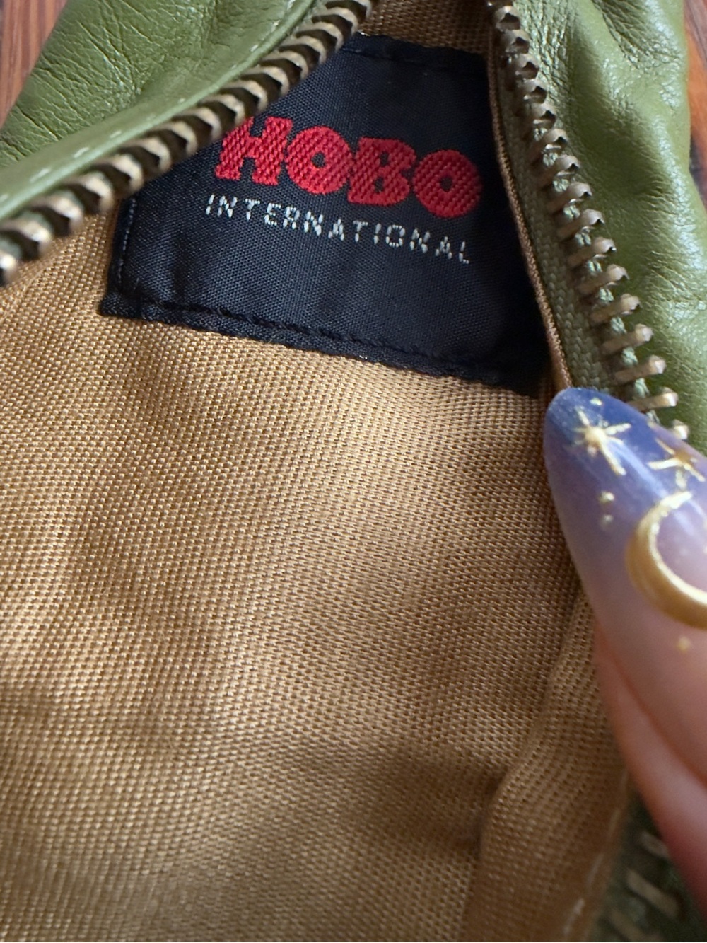 Vintage 00s Hobo International avocado green leather keychain pouch purse - Picture 3 of 11